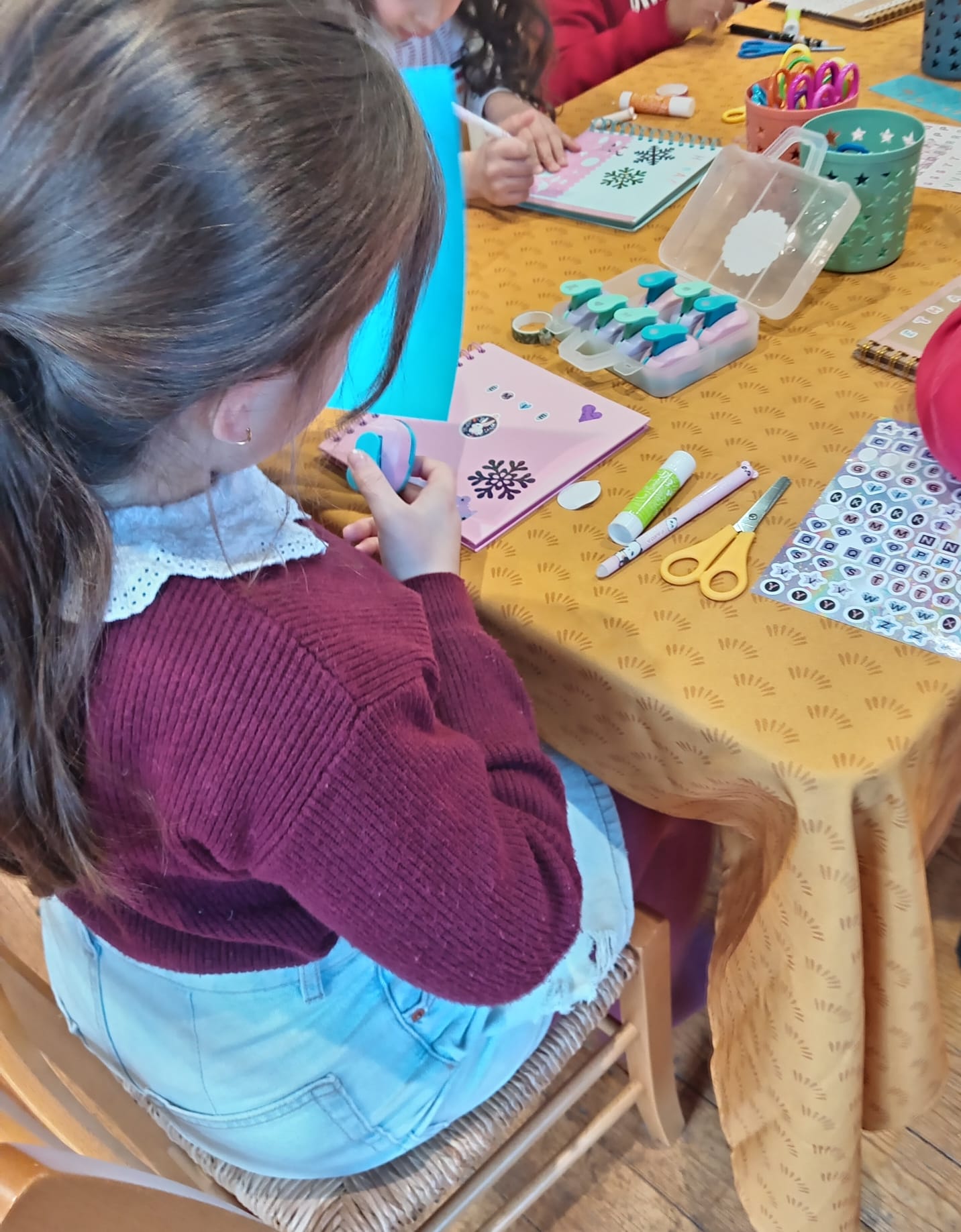2026.11.08-Atelier enfant (4-10 ans) : Scrapbooking + Initiation Squash – Image 2